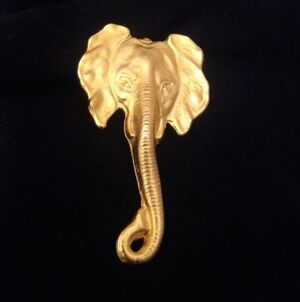 Vintage Gold Plated Dimensional Elephant Head  Pin Brooch